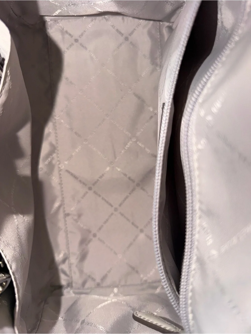 Michael Kors White and Silver Logo Satchel with Matching Wallet - Picture 4 of 8